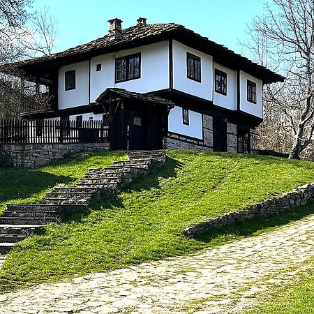 Къща За Гости Иван Карадимитров Bozhentsi Luaran gambar